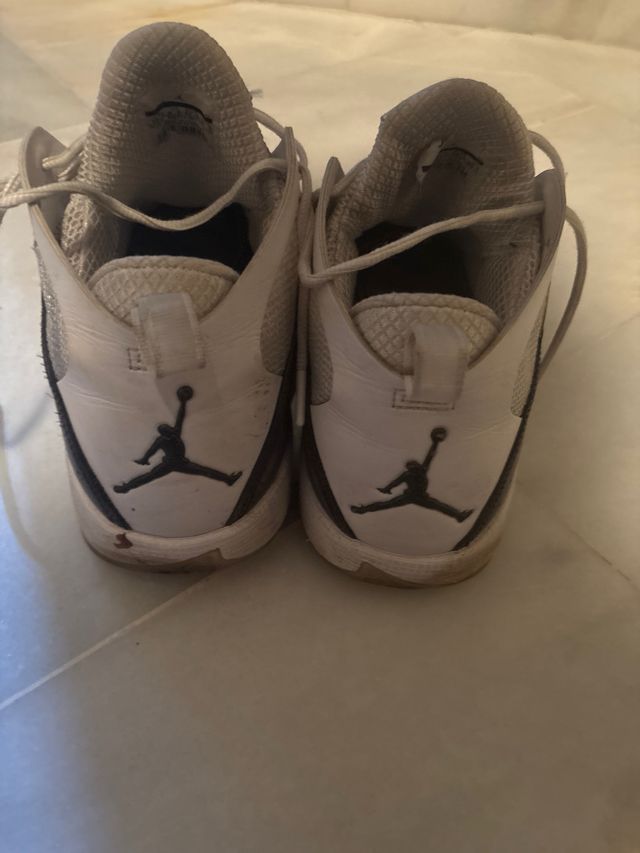 Zapatillas Jordan Hombre Gris/Blanco