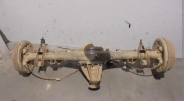 Eje trasero Nissan Terrano II