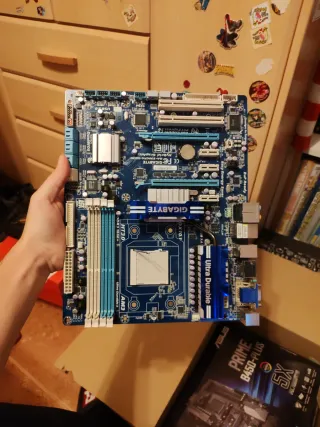 Placa Base Gigabyte GA-890GPA-UD3H AM3