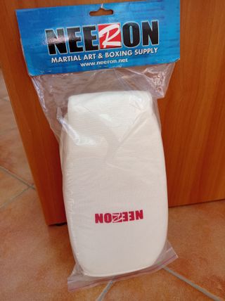 Paracolpi NEERON arti marziali avambraccio