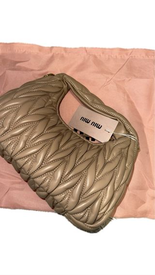 Bolso Miu Miu Beige Dorado