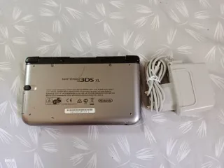 Nintendo 3DS XL +cargador+lapiz