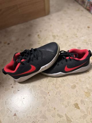 Zapatillas Nike Negras y Rosas