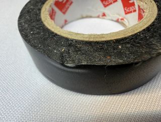 Protector cinta aislante