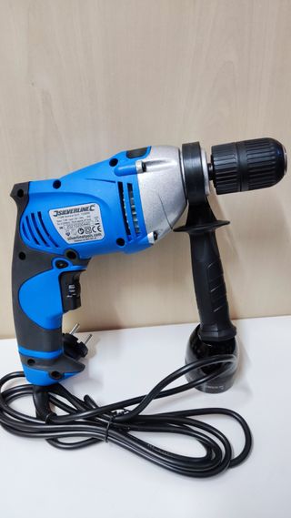 Taladro percutor Silverline 710W
