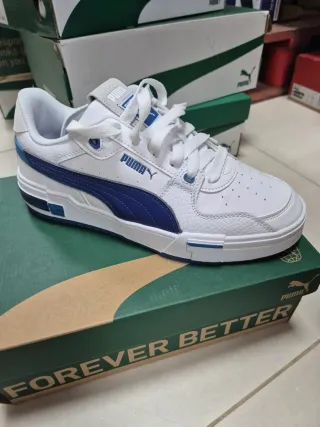 Zapatillas Puma Blancas y Azules