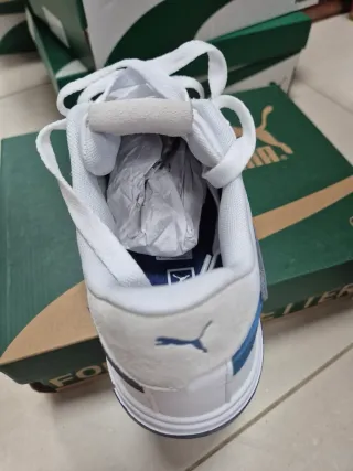 Zapatillas Puma Blancas y Azules