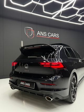 Volkswagen Golf GTI CLUBSPORT 300