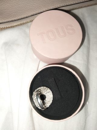 Anillo Tous Plata Logo