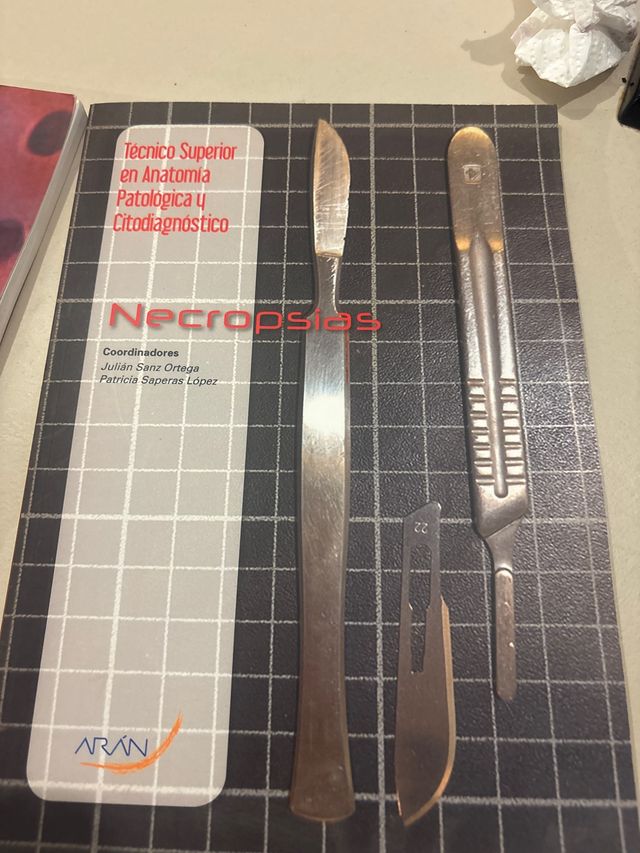 Necropsias (Spanish Edition)