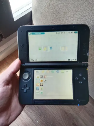 Nintendo 3DS XL azul+cargador+lapiz
