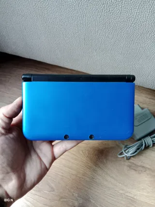 Nintendo 3DS XL azul+cargador+lapiz