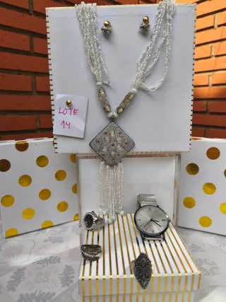 Conjunto Joyas: Collar, Pendientes, Anillos y Relo