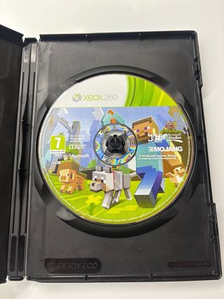 Xbox 360 Negra con Juegos y Mandos