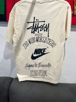 Camiseta Nike x Stüssy Beige Talla S