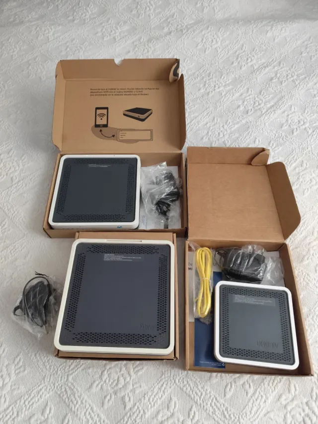 Router Smart Wifi y 2 Descodificador UHD Movistar+