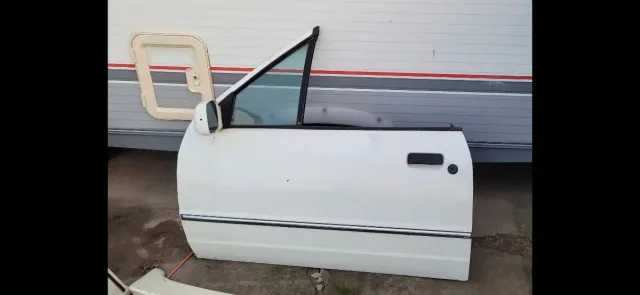 Piezas Ford Escort Blanca