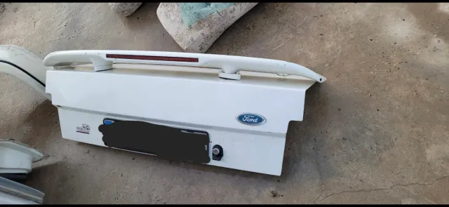 Piezas Ford Escort Blanca