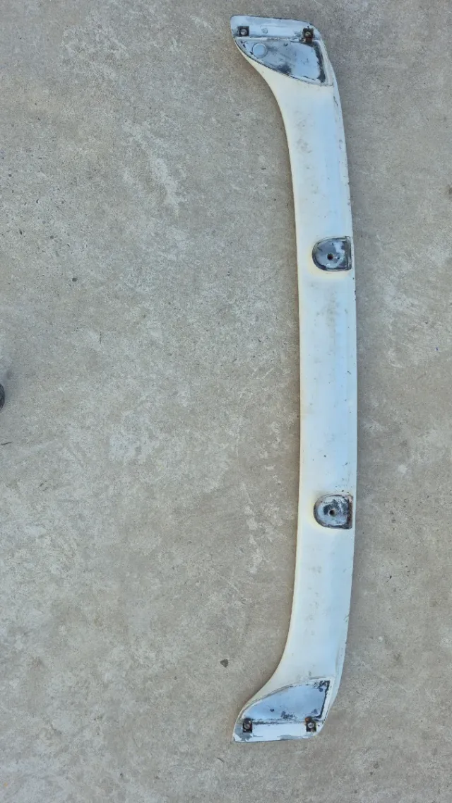 Piezas Ford Escort Blanca