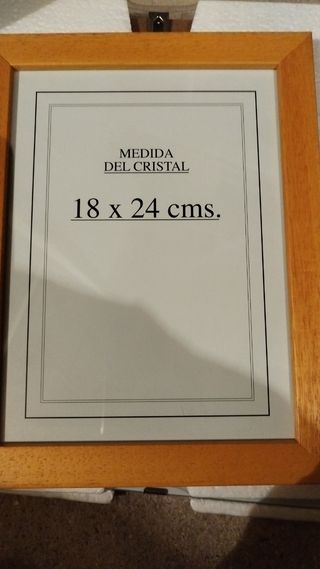 Marco de madera 18x24 cm