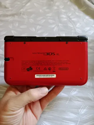Nintendo 3DS XL Roja+cargador+lapiz