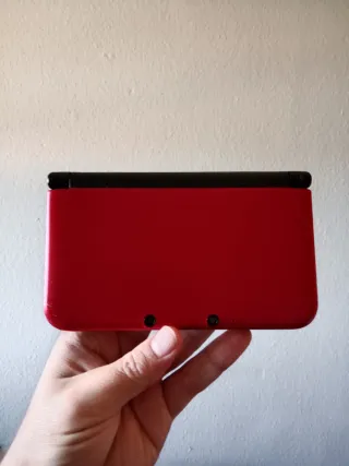Nintendo 3DS XL Roja+cargador+lapiz
