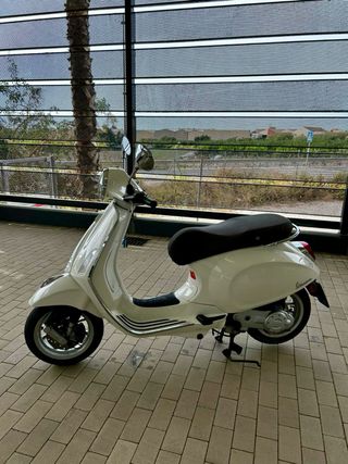 Vespa Primavera 50cc 2020 Blanca