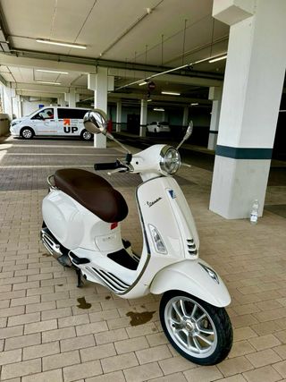 Vespa Primavera 50cc 2020 Blanca