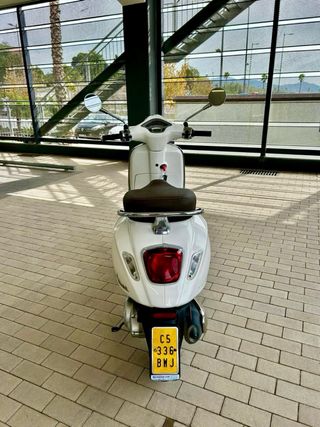Vespa Primavera 50cc 2020 Blanca