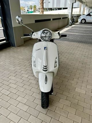 Vespa Primavera 50cc 2020 Blanca