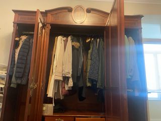 Armario antiguo madera con espejos