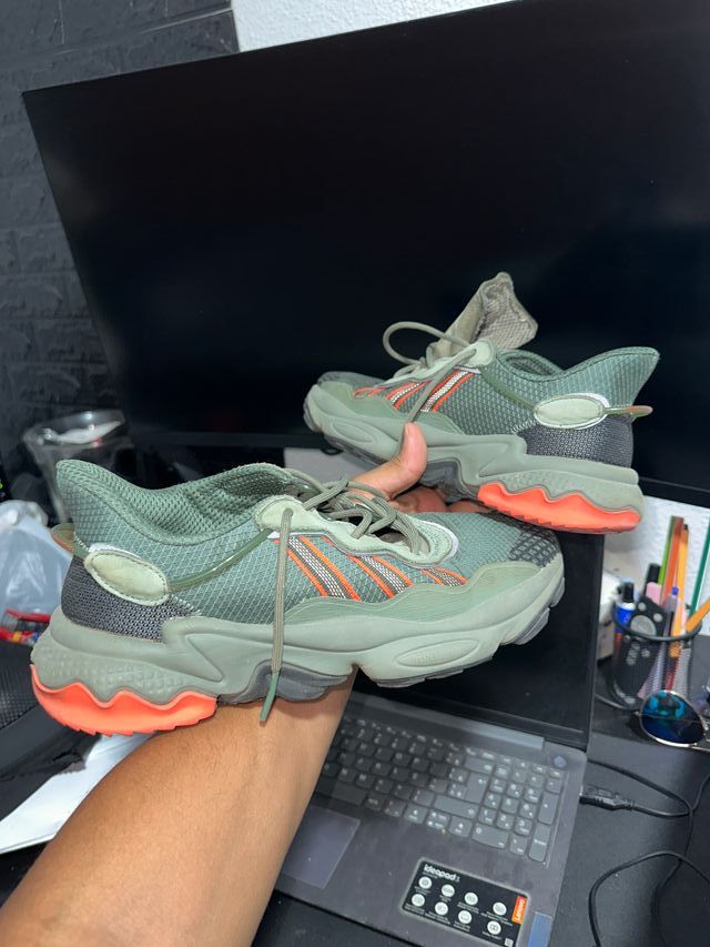 Zapatillas Adidas Verdes y Naranjas