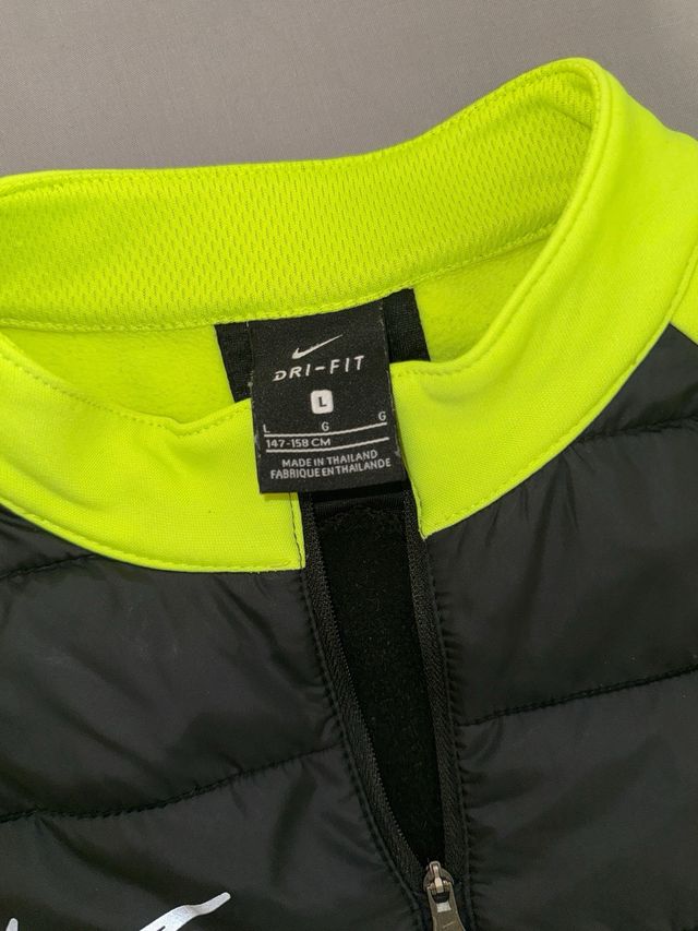 Conjunto Deportivo Nike Negro y Amarillo