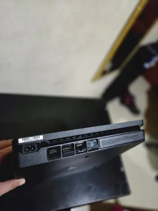 Playstation 4 Slim 1TB Completa