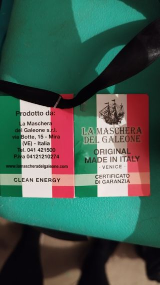 Máscara Veneciana Original Roja y Dorada