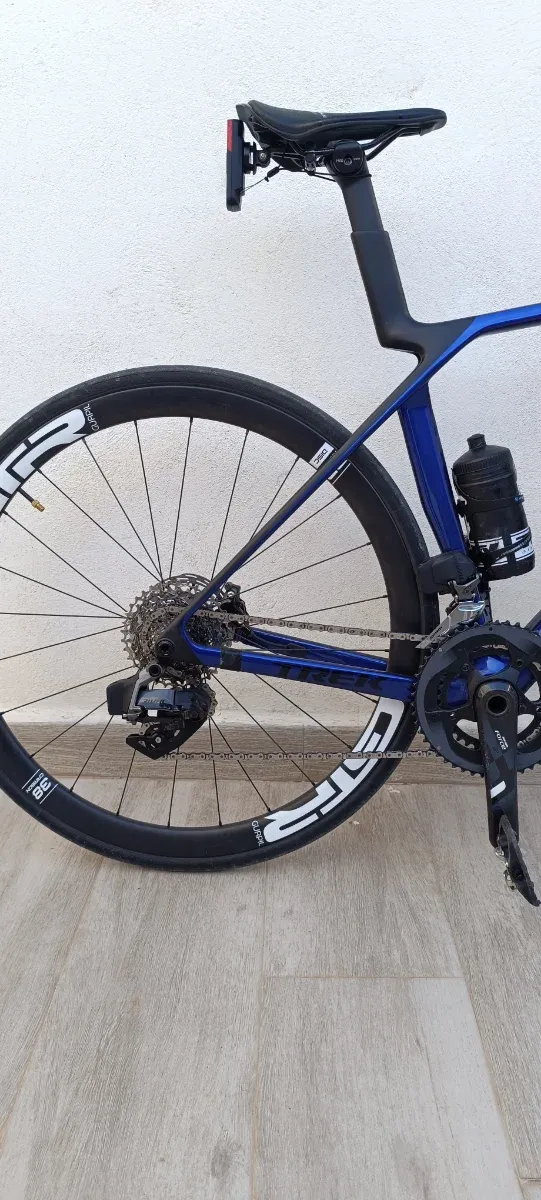 Trek Madone SL Gen 8 Sram AXS+sillín Prólogo regal