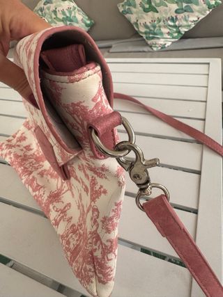 Bolso Clutch Crema y Rosa Estampado
