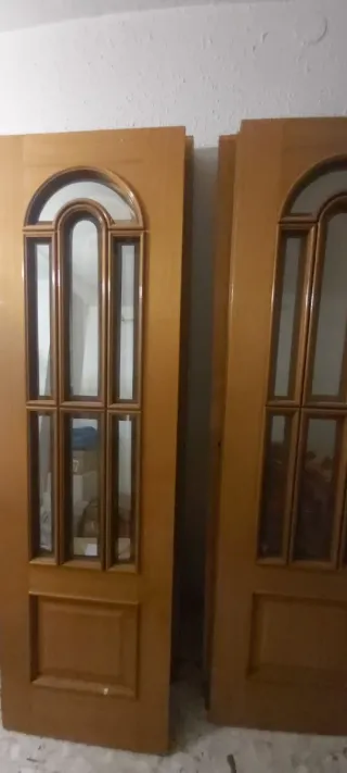 Puertas de madera maciza