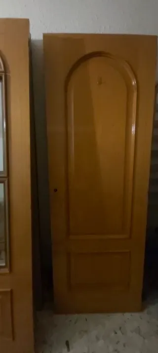 Puertas de madera maciza