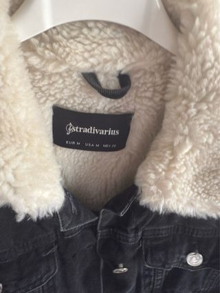 Chaqueta vaquera forrada Stradivarius Talla M