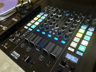 Mixars Quattro DJ Mixer