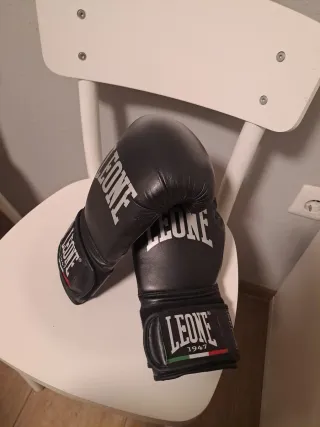 Guantes de Boxeo Leone Negros 10 - OZ