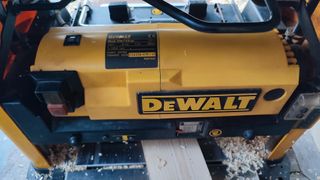 Regruesadora cepilladora Dewalt 733 qs