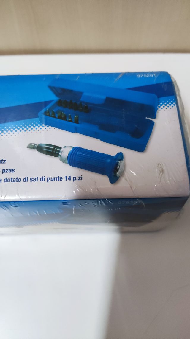 Atornillador de impacto con puntas