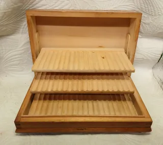 Scatola in legno decorata