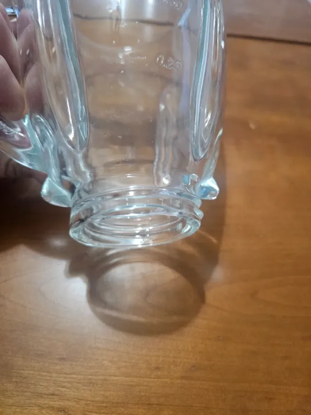 Un vaso de batidora 
1 litro marca Oster
