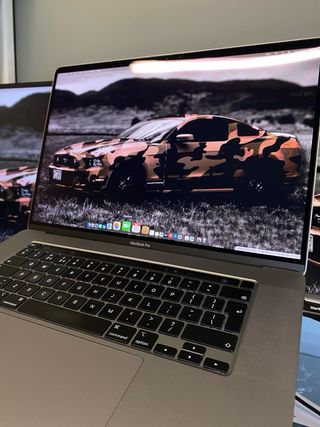 MacBook Pro 64GB/1TB/i9