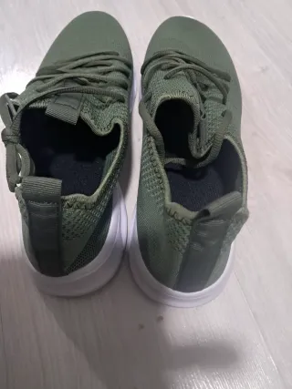 Zapatillas deportivas verdes