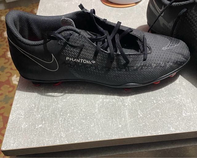 Botas de fútbol Nike Talla 38 niño