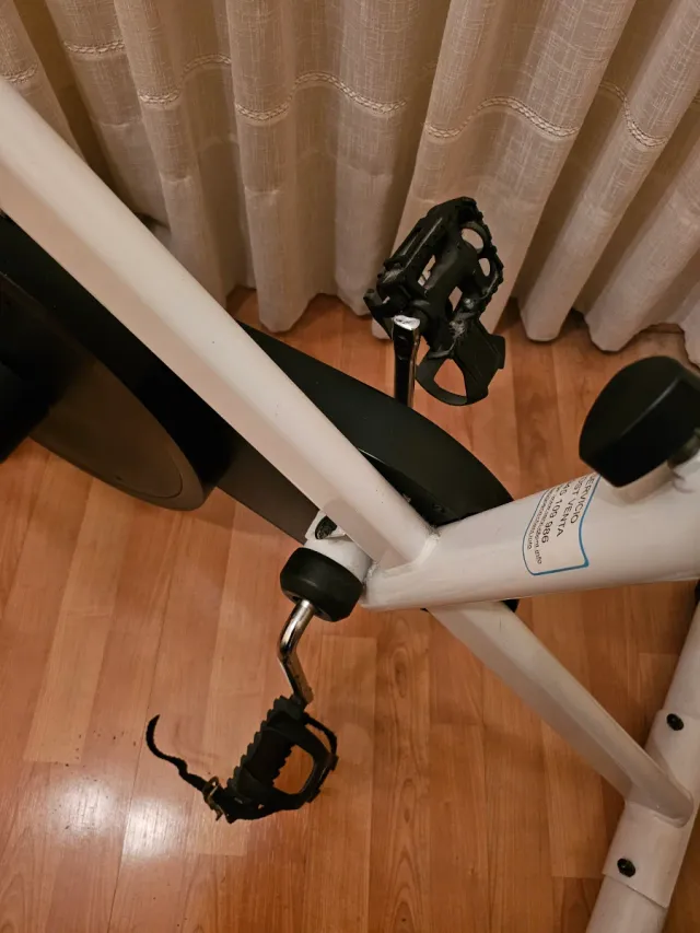 Bicicleta Estática Blanca
